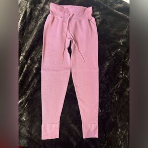 Pink active leggings